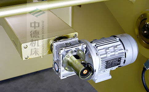ZDS-640后檔料減速電機(jī)，質(zhì)量好，模擬運(yùn)算定位速度快.jpg